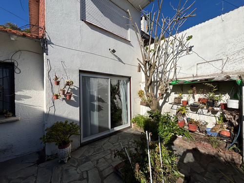 Casa 4 Ambientes - Garage Y Parque - Villa Primera