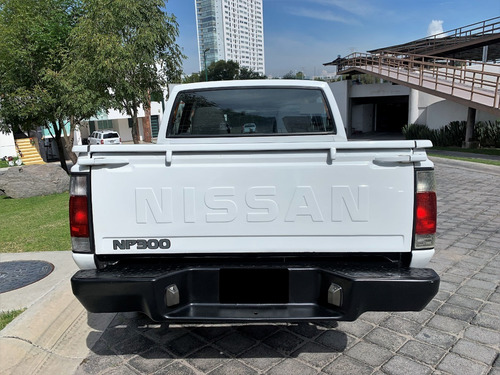 Imagen 6 de 15 de Nissan Np300 Diesel 4x4 2012
