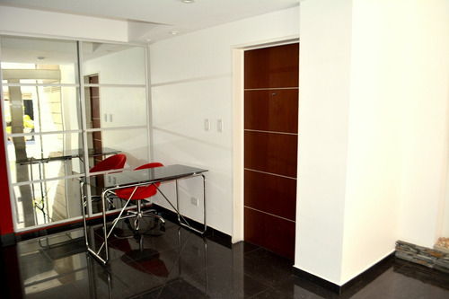 Imagen 2 de 14 de Duplex Imperdible!!! 1 Dormitorio, 2 Baños, Vestidor!!