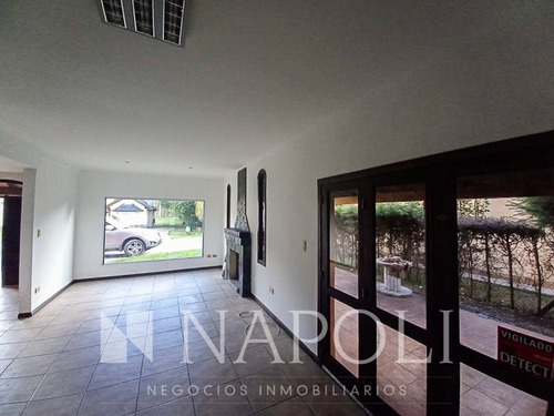 Imagen 4 de 15 de Venta De Casa En Dos Plantas, En Echeverria Del Lago