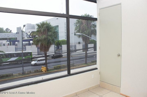 Imagen 2 de 14 de Local Comercial En Renta En Coapa Is