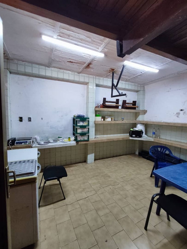 Josefina Toledo: Casa Comercial En Venta En La Viña, 466m², Para Ser Remodelada, Terreno Rectangular, Inmejorable Ubicación, 222544