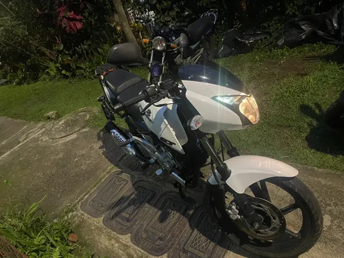 Bajaj Pulsar 180gt