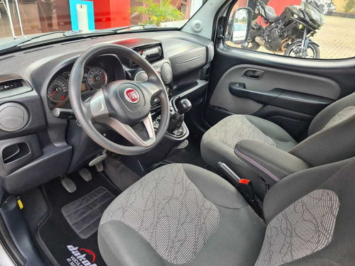 Imagem 10 de 15 de Fiat Doblo Essence 1.8 Flex 16v 7l