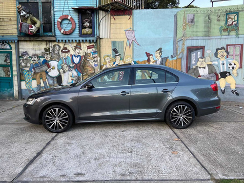 Volkswagen Vento 2.0 Sportline Tsi 200cv Bi-xenon 2015