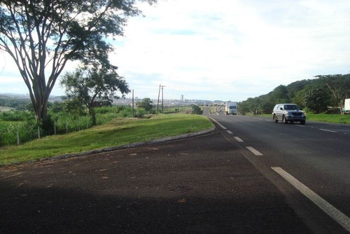 Area Para Venda Com 55.000 M2 Em Frente A Anhanguera Km 303 Na Saída De Ribeirão Preto Em Frente Ao Posto Bandeirantes - Ar00003 - 4573118