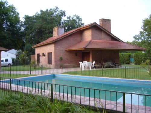 Imagen 1 de 8 de Casa Quinta Venta - Pilar