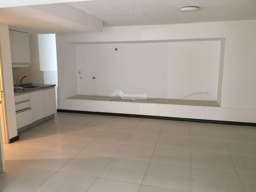 Imagen 8 de 12 de Local Comercial Pocitos Venta Scoseria Y Franzini Imperdible!!