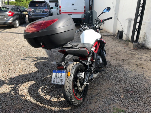 Imagen 6 de 15 de Benelli 302s