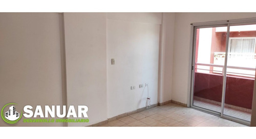 Imagen 4 de 9 de Vendo Departamento 1 Dorm. B° Cofico