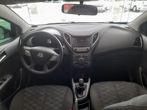 Imagem 6 de 8 de Hyundai Hb20 1.6 Comfort Plus 16v Flex 4p Manual