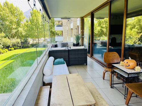 En Condominio: Colegio Manquehue / Sport Francés