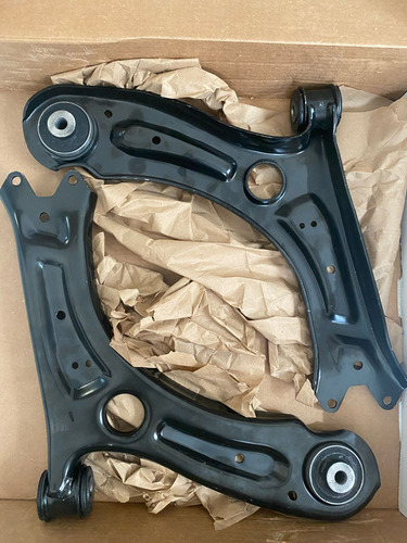 Brazos De Control Con Bujes Rigidos Gli Mk6