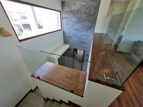 Arriendo Casa De 3 Dorm, En Chamisero Chicureo