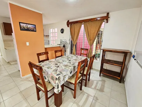 Casa En Renta De 1 Planta Con 3 Recámaras, Amueblada En Ciudad Caucel