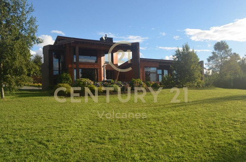 Imagen 2 de 30 de Venta Casa Con Privilegiada Vista, Sector Candelaria Pucón
