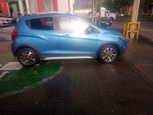 Imagen 5 de 15 de Chevrolet Spark 2018 5p Ltz L4/1.4 Man
