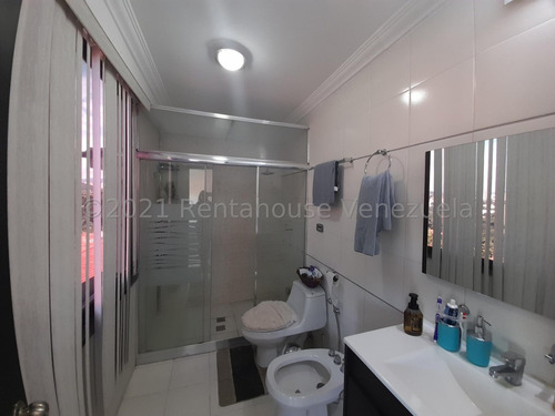 Townhouse En Venta Ubicado En Lomas Del Este Valencia Carabobo 23-30338, Eloisa Mejia