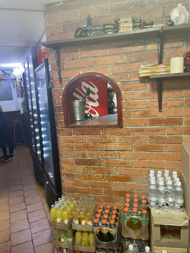 Fondo De Comercio Con Expendio De Licores