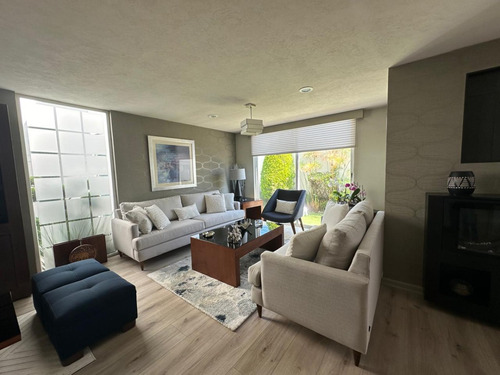 Casa En Venta En Metepec, La Joya Residencial Sobre Paseo La Asunción A 30 Min De Santa Fe