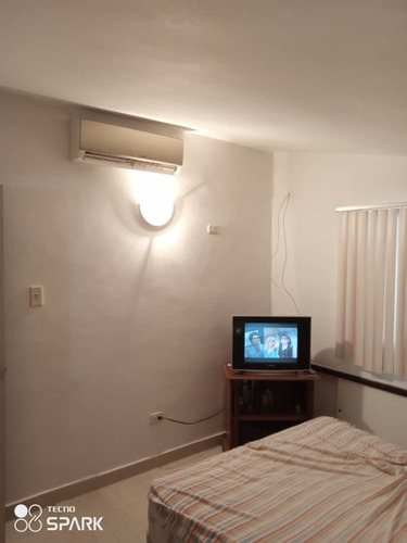 En Venta Casa O Town House Higuerote, Conj. Resid. Palma Real, Parcela B-2, Urb. Zona Del Este Y Caño Aguasal