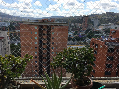 Imagen 5 de 12 de Alquilo Apto 150mt2 3h+s/2b+s/2p El Rosal 3674