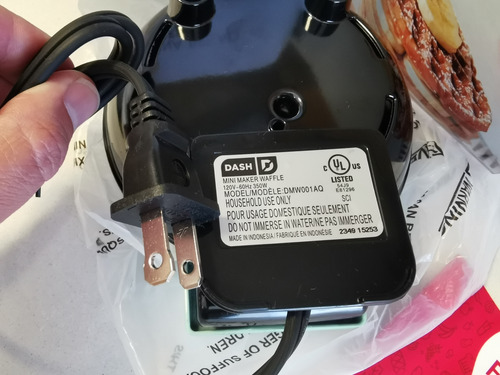 Dash Mini Wafle Maker Waflera Dmw001aq Mini Maker 110v Eeuu Agua
