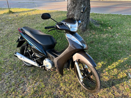 Biz 125 Com Partida Elétrica Ano:2017 Calçada De Pneus