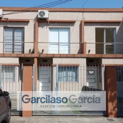 Casa  En Venta En Ituzaingó,  G.b.a. Zona Oeste