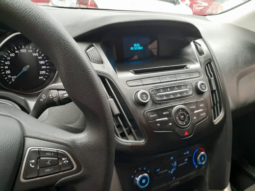 Imagen 9 de 14 de Ford Focus 1.6 S 4p Pb