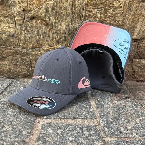 Boné Quiksilver Flexfit Juvenil P Hologram Type Q911a0163 Boné Quiksilver Flexfit Juvenil P Hologram Type Q911a0163