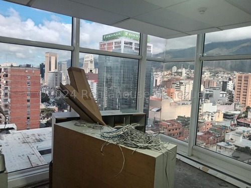 Oficina En Alquiler El Recreo 24-17917