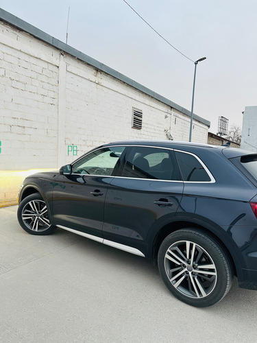 Audi Q5 2.0 L T Elite Dsg