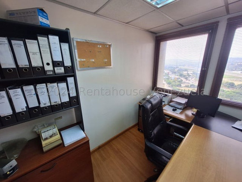Oficina En Venta Chacao Frente Sambil 24-26660 Yg