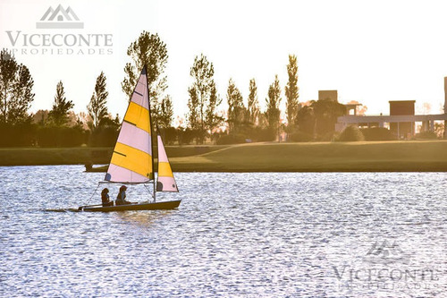 Lote 2035 M2, Barrio Puerto Chascomus, Financiacion, Ciudad De Chascomus, Provincia De Buenos Aires.