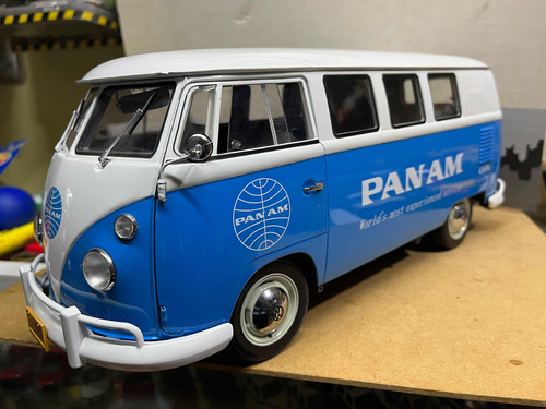 Volkswagen Combi Minibús Pan Am 1962 Escala 1/12 Sun Star