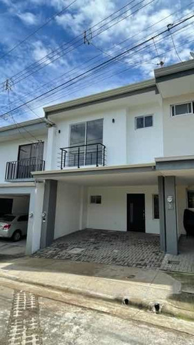 Imagen 22 de 25 de Venta De Casa Para Estrenar En Tres Ríos-finos Acabados!