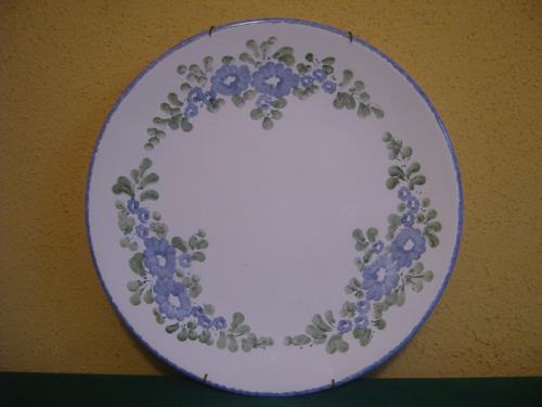 Antiguo Plato Decorativo De Cerámica Motivo Floral Sin Marca