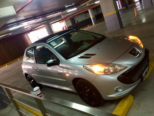 Peugeot 207 Quiksilver 2010