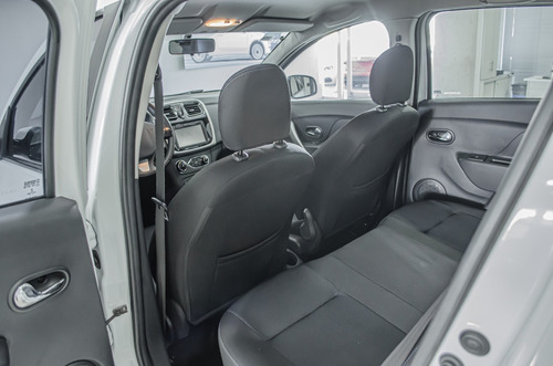 Imagen 13 de 25 de Renault Sandero Privilege 2016