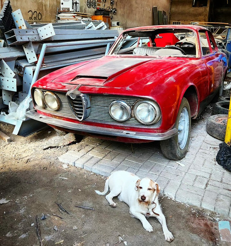 Alfa Romeo 2000 Sprint Bertone