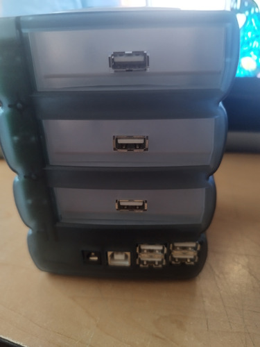 Belkin Usb Busstation F5u100-slv / Usb Adaptador Serie F5u11 (Usado)