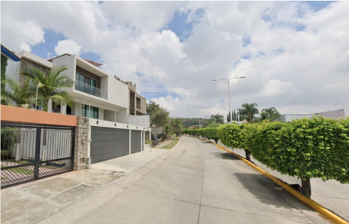 Casa En Venta Cto. De Las Flores Bugambilias Zapopan, Jalisco/ Recuperacion Bancaria Laab2
