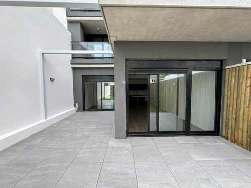 Venta Apartamento 1 Dormitorio Con Jardin Pocitos
