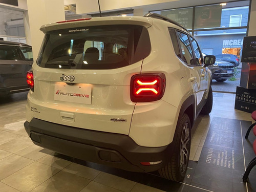 Imagen 18 de 25 de Jeep Renegade 2023 H