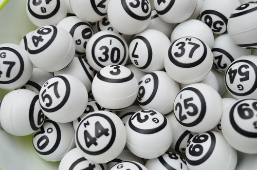 Juego De Bingo Grande Completo + 20 Tablas Plasticas