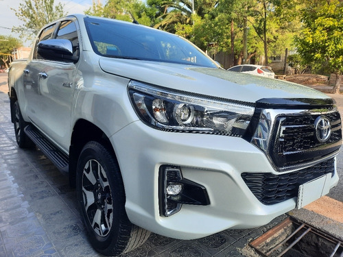 Imagen 2 de 20 de Toyota Hilux 2019 2.8 Cd Srx 177cv 4x4 At