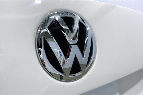 Imagen 8 de 25 de Volkswagen Vento Sedan 4 Pts Starline Ta A/ac Mp3 R-15