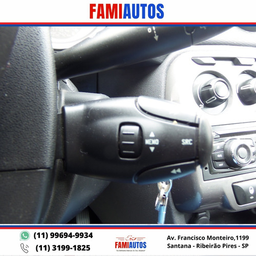 Imagem 7 de 8 de Citroen C3 2013