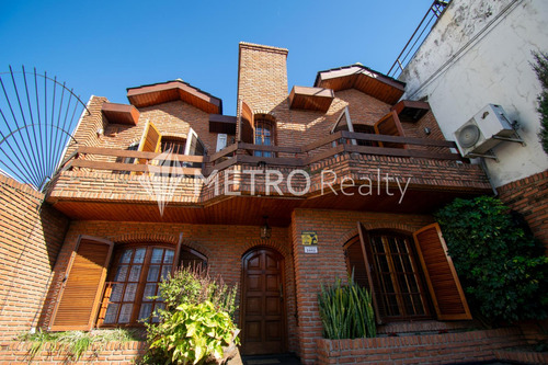 Casa En Venta 6 Ambientes Con Cochera En Villa Del Parque